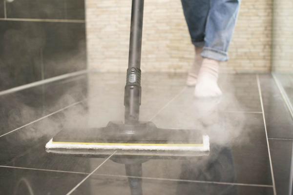 Karcher SC 1 EasyFix parní čistič, 1200 W, 3 bar, zabijí až 99.999% virů a bakterií0