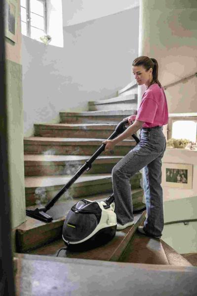 Karcher SV 7 parní vysavač,  2200 W,  HEPA filtr a vodní filtr,  regulace množství páry,  systém dvou nádrží6