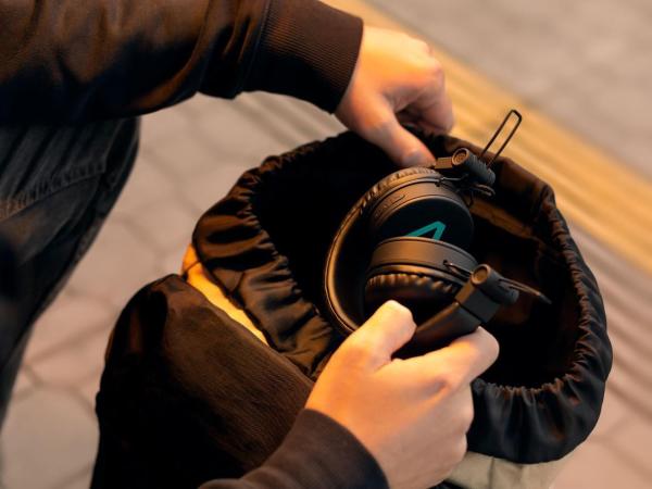 LAMAX Beat Blaze2 náhlavní sluchátka,  USB-C - černá8