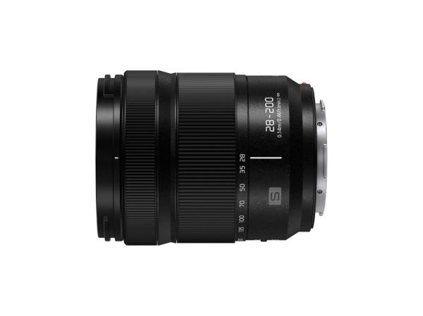 Panasonic LUMIX S 28-200mm F4-7.1 MACRO O.I.S.1