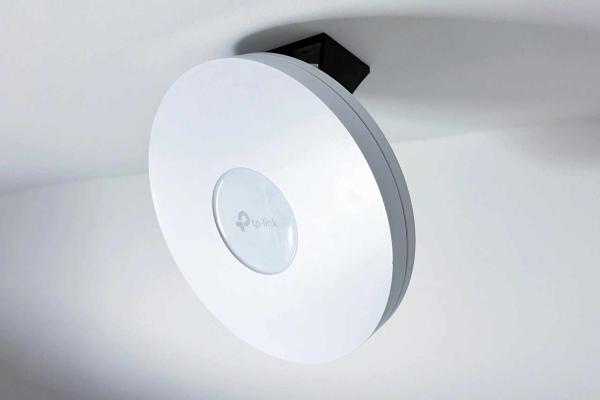 TP-Link D-EAP6X-UNI Držák/stojan EAP610,EAP613,EAP650,EAP653,EAP670,EAP660HD,EAP620HD,EAP772,EAP773,EAP673,EAP683 šedý0