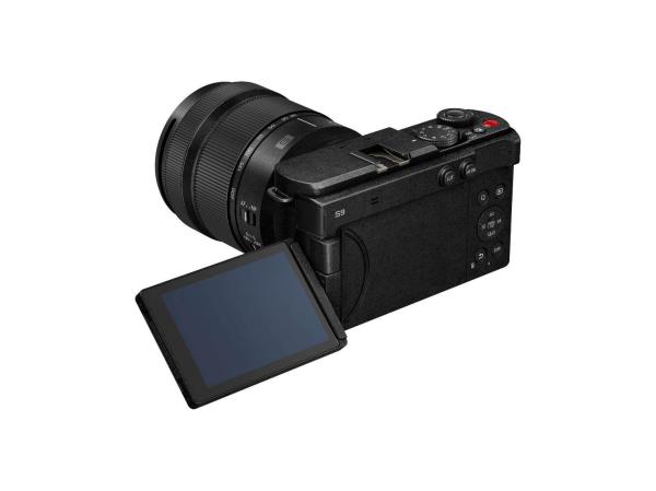 Panasonic Lumix DC-S9 + S-R28200E - hluboká černá2