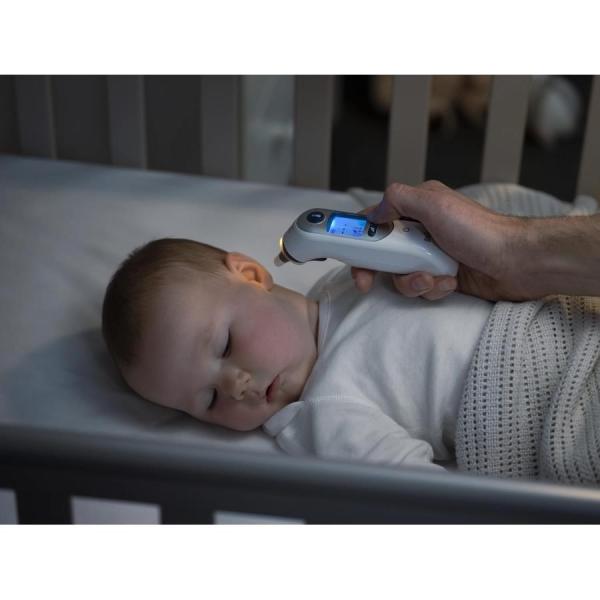 Braun ThermoScan 7 plus IRT6525WE bezkontaktní teploměr,  ušní,  displej,  noční režim,  paměť pro 9 měření