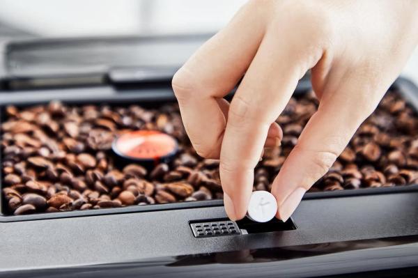 Krups Intuition Preference automatický kávovar, 1450 W, mlýnek na kávu, 15 bar, automatické čištění8