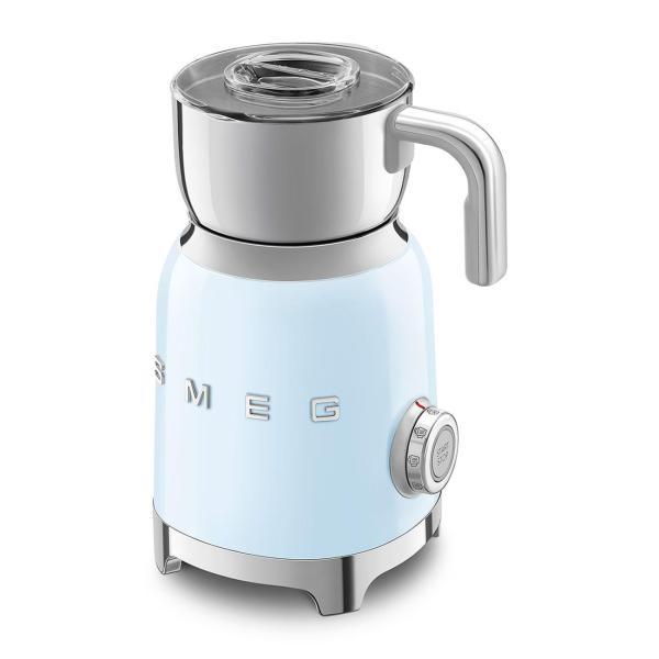 BAZAR - Smeg MFF11PBEU napěňovač mléka,  500 W,  600 ml,  horká čokoláda /  mléko,  lehká pěna,  pastelově modrý - opraveno0