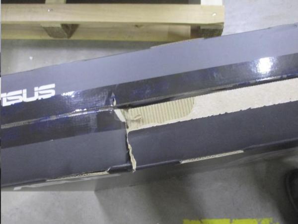BAZAR - ASUS LCD 31.5" VG32UQA1A TUF GAMING 3840x2160 160Hz 1ms 120% sRGB WLED/ VA 400cd repro 2xHDMI DP 2xUSB3.2 VESA105