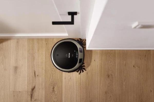 BAZAR - Miele Scout RX3 Runner SPQL robotický vysavač,  3D Smart navigace,  4 režimy,  časovač - poškozený obal1