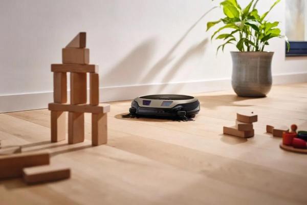 BAZAR - Miele Scout RX3 Runner SPQL robotický vysavač,  3D Smart navigace,  4 režimy,  časovač - poškozený obal2