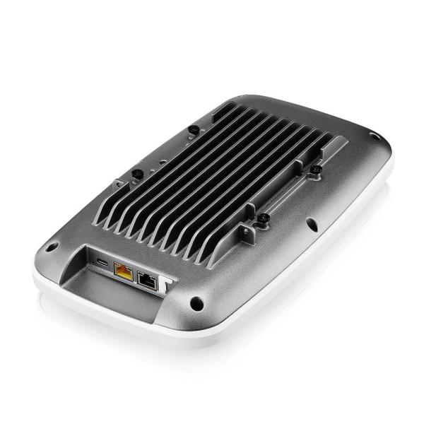 Zyxel WBE630S,  BE12.3K (2.4GHz: 2x2:2,  5 or 6GHz: 4x4:4) MU-MIMO,  Smart Antenna, Dual Radio 2.4 and 5 or 6GHz, incl 1 year2