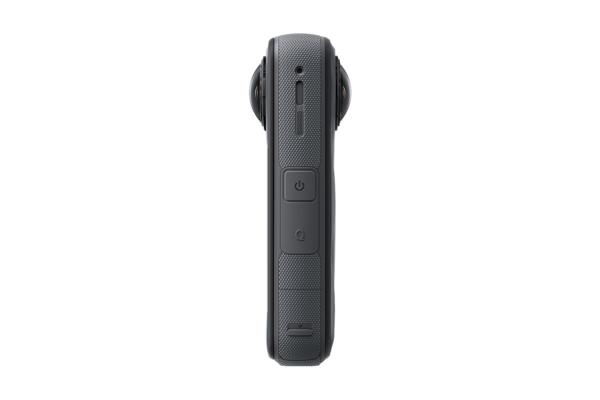 Insta360 X5 akční kamera,  8K 360° video,  triple AI čip,  vodotěsnost do 15 m,  6osá stabilizace,  2400 mAh baterie1