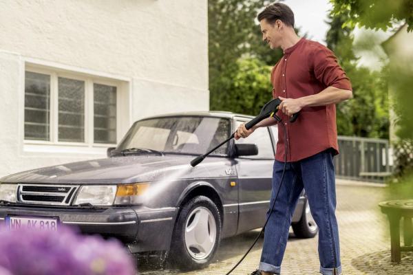 Kärcher K 4 Classic vysokotlaký čistič,  1800 W,  420 l/ h,  Vario Power Jet,  teleskopická rukojeť10
