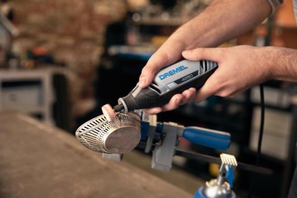 Dremel 4250 multifunkční nářadí2