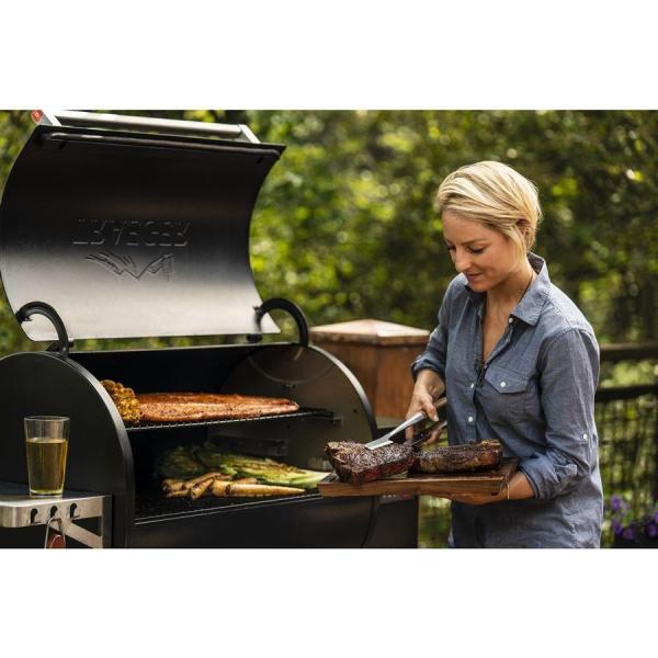 Traeger IRONWOOD 885 peletový gril5