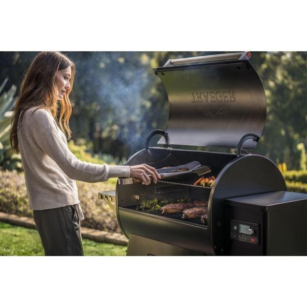 Traeger IRONWOOD 885 peletový gril4