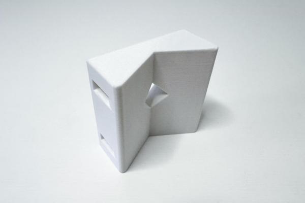 TP-LINK adaptér držáků kamer D-TC3XX-C, D-TC5XX-C, D-TC5XX-CL pro uchycení na sloup (60-130mm),  bílý s krytkou kabelů(1ks)