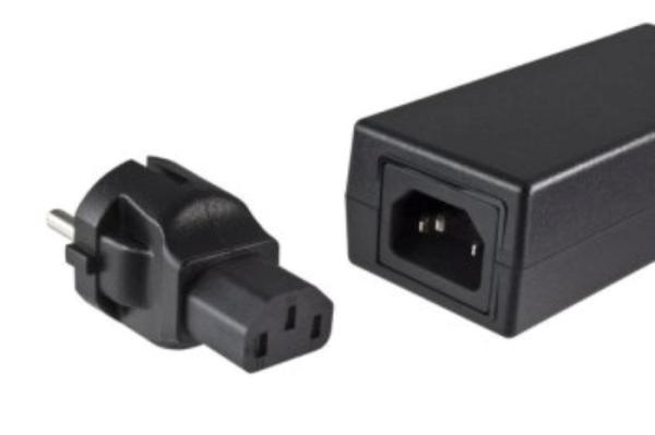 Adaptér CEE 7/ 7 na IEC C13 napětí 230V,  10A1