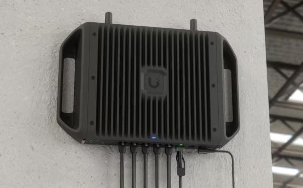 Ubiquiti UCG-Industrial - UniFi Cloud Gateway Industrial