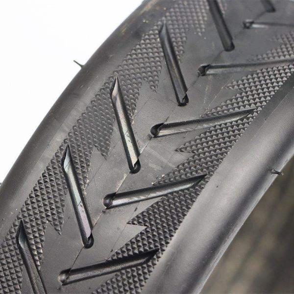 RhinoTech bezdušová pneumatika silniční s ventilkem pro Scooter 8.5x2,  černá3