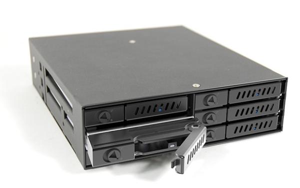 CHIEFTEC SATA Backplane CMR-625,  1x 5, 25" pozícia pre 6x 2, 5" HDD/ SDD0