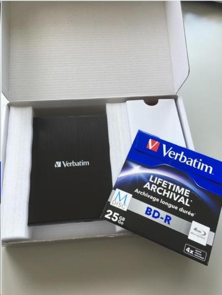 VERBATIM Slimline Blu-ray Rewriter USB 3.0 Bezplatný BR disk 25 GB (CD DVD BD Mdisc)4