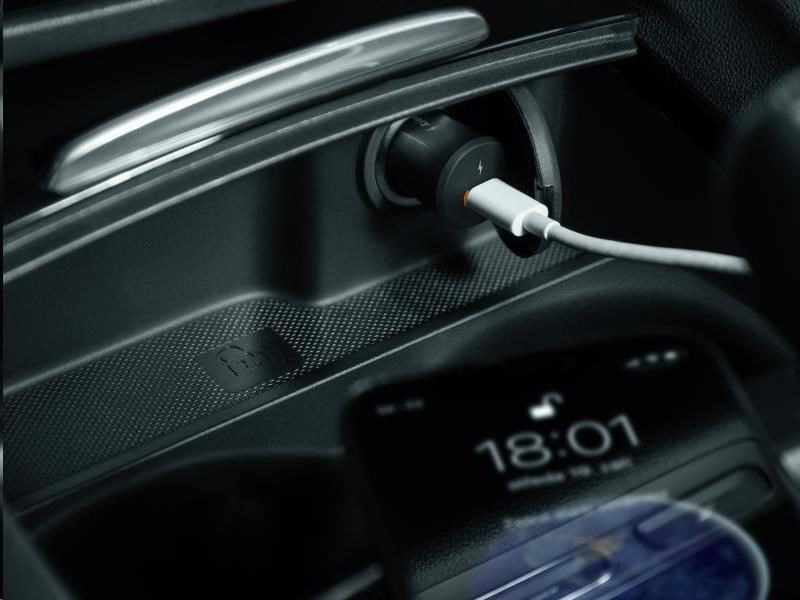 Autonabíjačka AVACOM CarPRO s dodávkou energie2 
