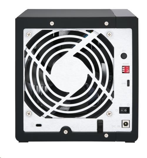 QNAP TR-004 rozšiřujicí jednotka (4xSATA,  USB-C 3.2 Gen1)1 