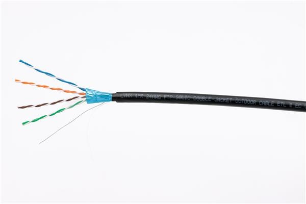 FTP kabel LYNX Cat5E, drát, venkovní dvojitý plášť PE+PE, černý, 305m, cívka1 