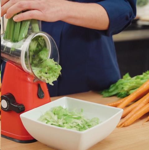 Nutri Slicer - látkuje,  strouhá,  krájí na jemno0 