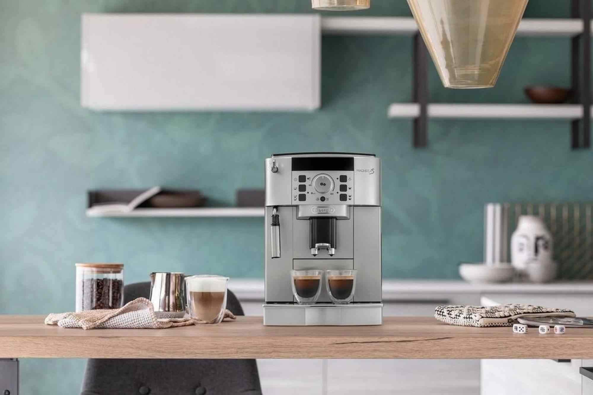 DeLonghi Magnifica S ECAM 22.110.SB automatický kávovar4 