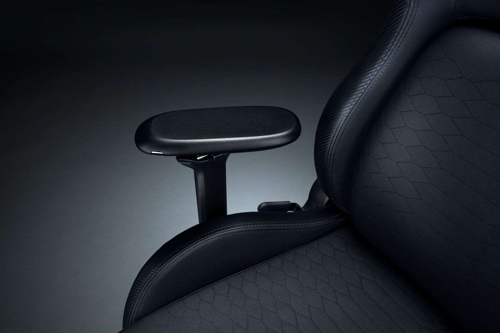 RAZER herní křeslo ISKUR Gaming Chair,  black/ černá10 