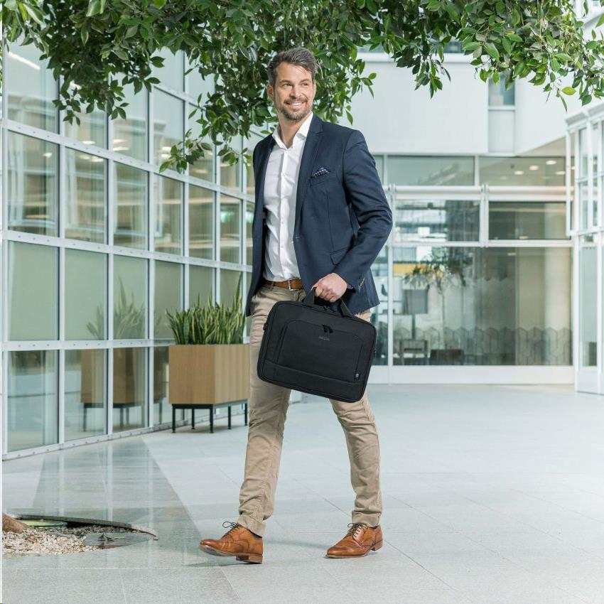 DICOTA Eco Top Traveller BASE 13-14.1 Čierna farba4 