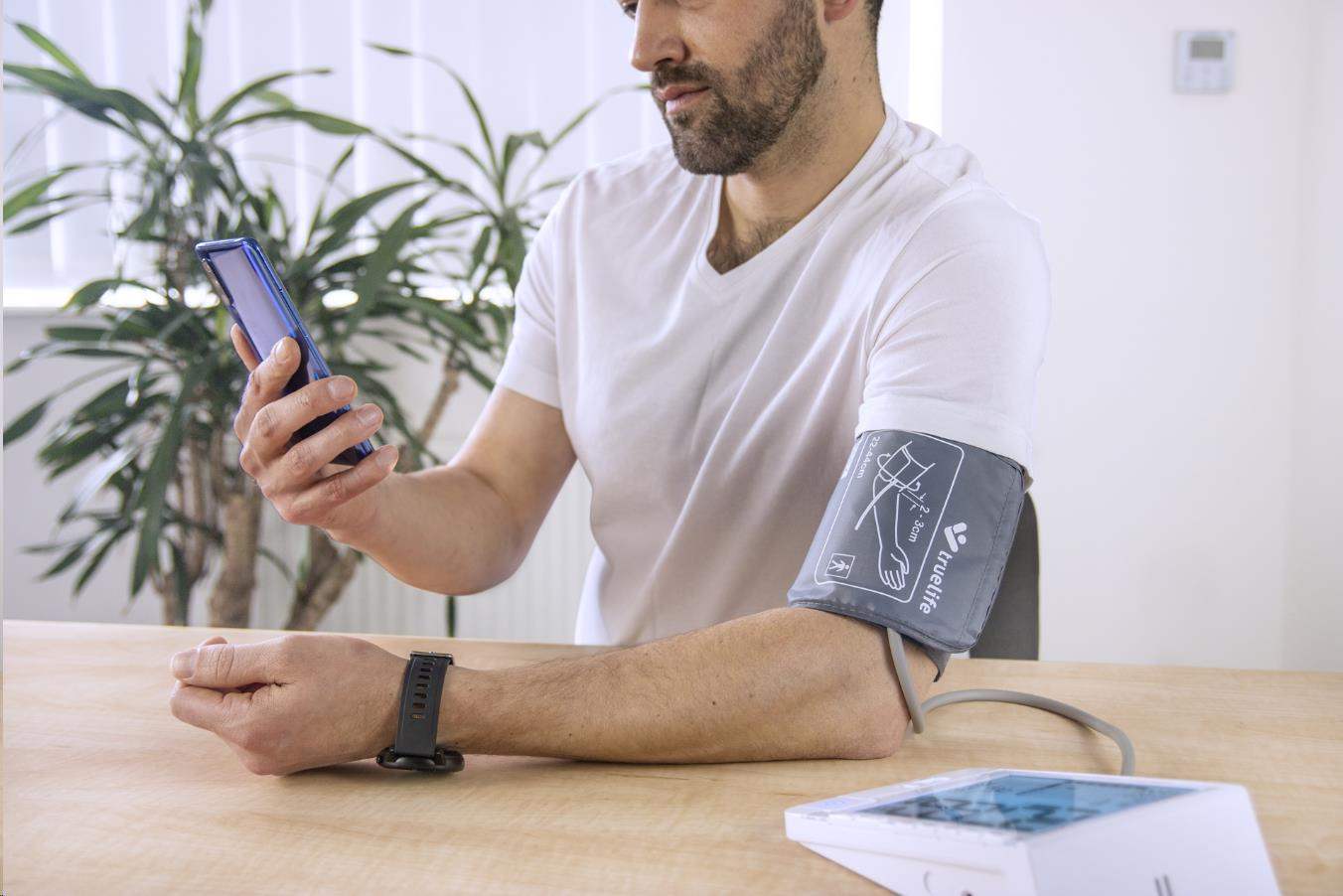 TrueLife Pulse BT - tonometr/ měřič krevního tlaku5 