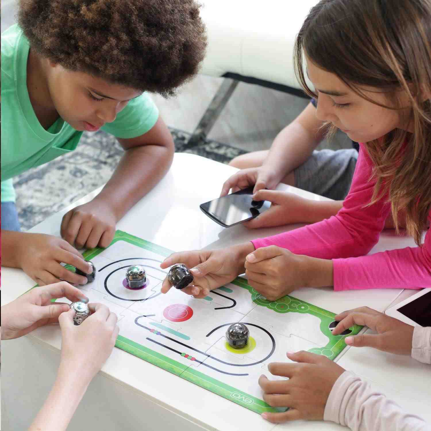 OZOBOT EVO inteligentní minibot - školní sada - 12 ks EU distribuce9 