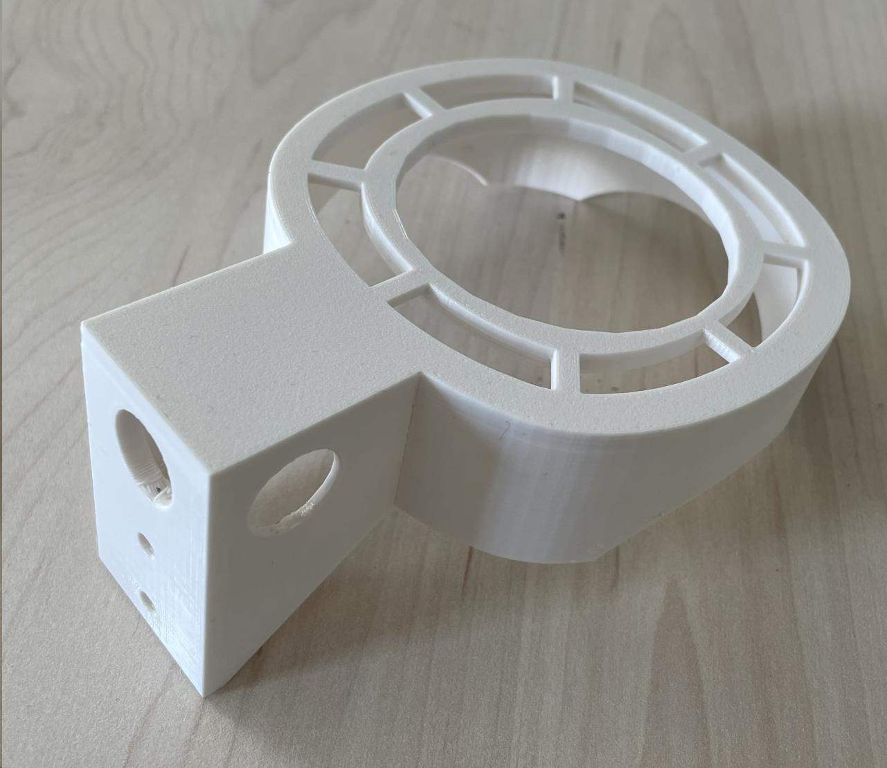 TP-Link D-M4/ E4 Držák na stěnu pro DECO M4/ E4/ S7/ P9,  bílý1 