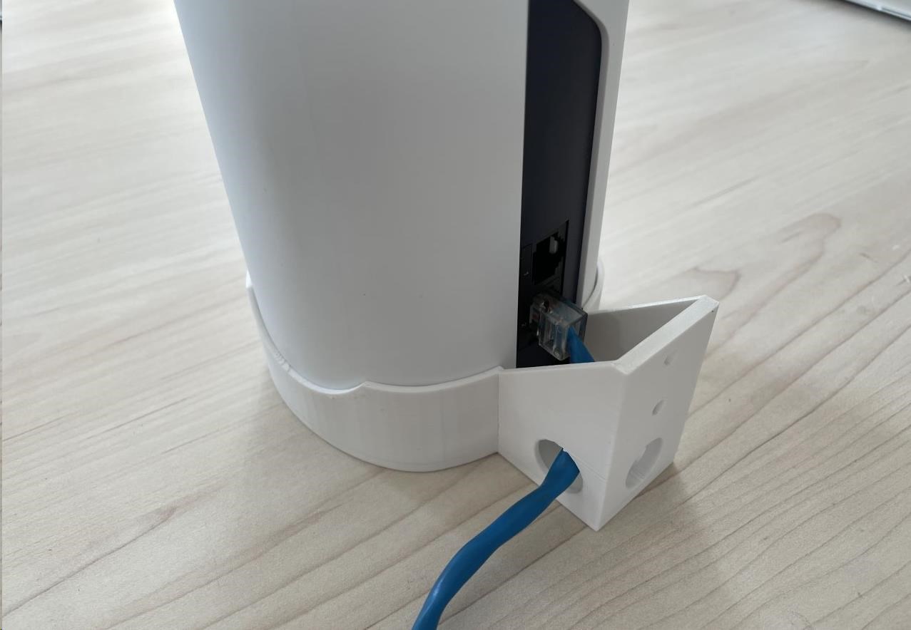 TP-Link D-M4/ E4 Držák na stěnu pro DECO M4/ E4/ S7/ P9,  bílý5 