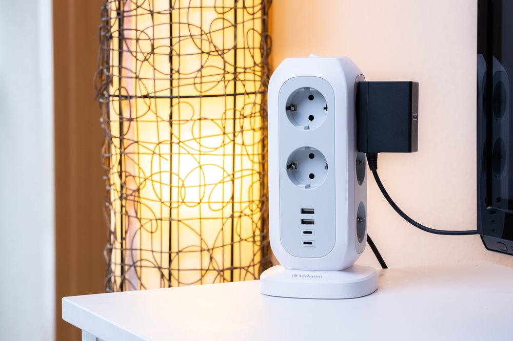 VERBATIM EU Power Tower EUPT-01 Nabíjecí stanice , 11x 230V,  2x USB-C,  2x USB-A5 