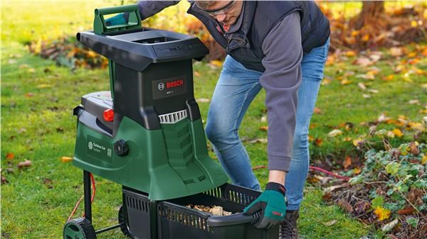 BOSCH AXT 25 TC, tichý kompostovač, 2.500 W, kapacita střihu, max. průměr větví 45 mm3 