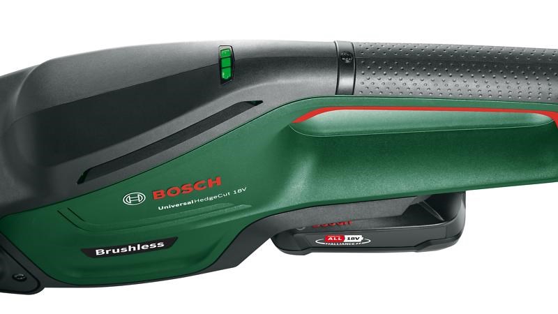 BOSCH UniversalHedgeCut 18V-50,  akumulátorové nůžky na živé ploty,  18 V,  délka čepele 50 cm,  rozteč zubů 20 mm1 