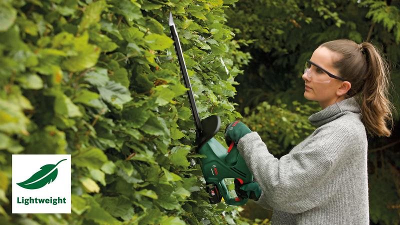 BOSCH EasyHedgeCut 55,  nůžky na živé ploty,  450 W,  délka čepele 55 cm,  rozteč zubů 16 mm1 