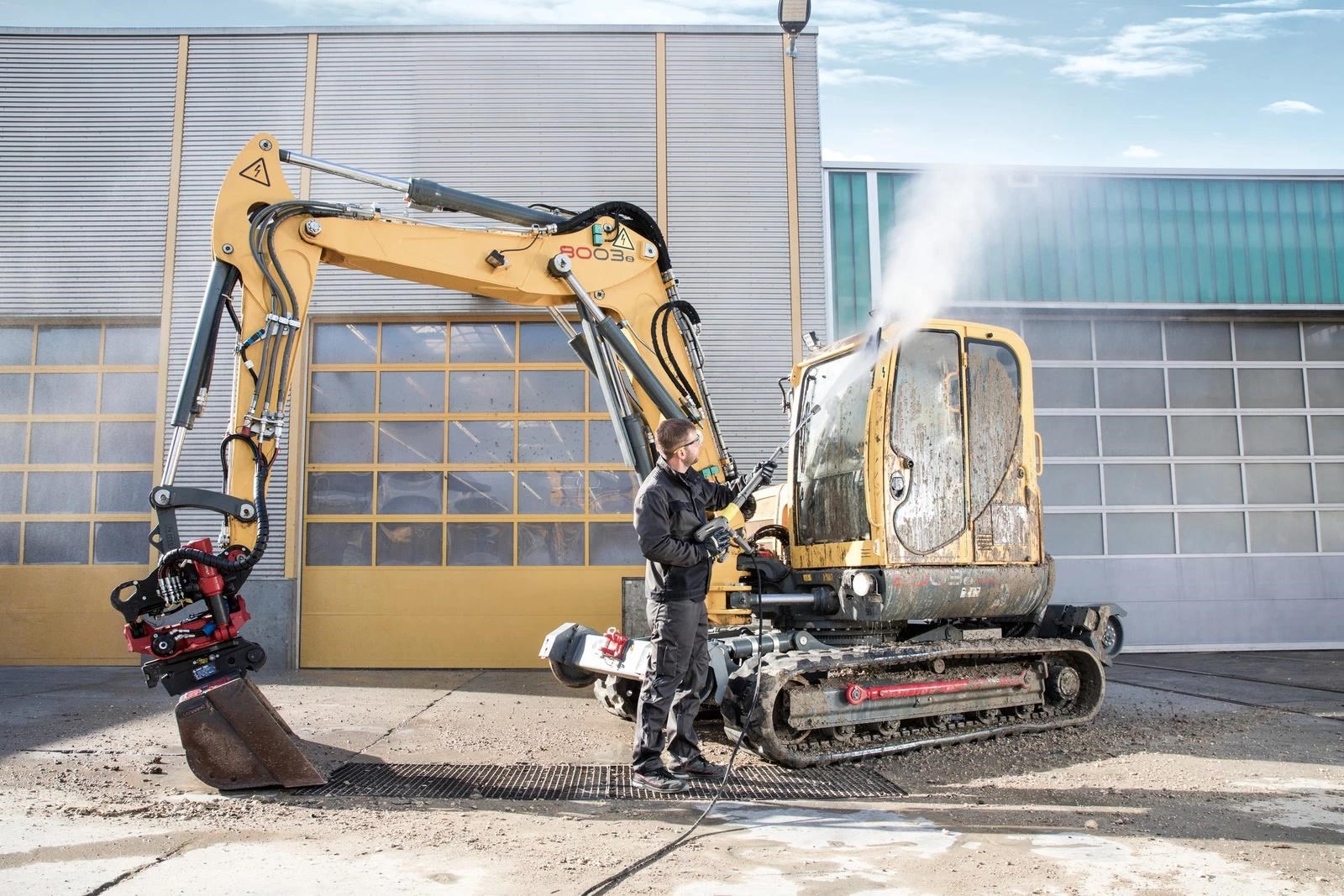 Karcher HD 7/17 M Plus vysokotlaký čistič, 4200 W, 255 bar, 700 l/h, třípístové axiální čerpadlo, posuvná rukojeť1 