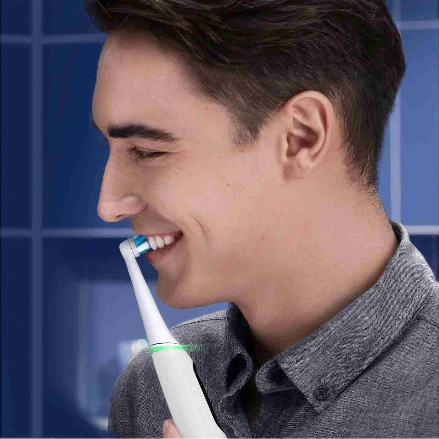 Oral-B iO Series 6 Duo White & Pink Sand set elektrických zubních kartáčků,  5 režimů,  AI,  časovač0 