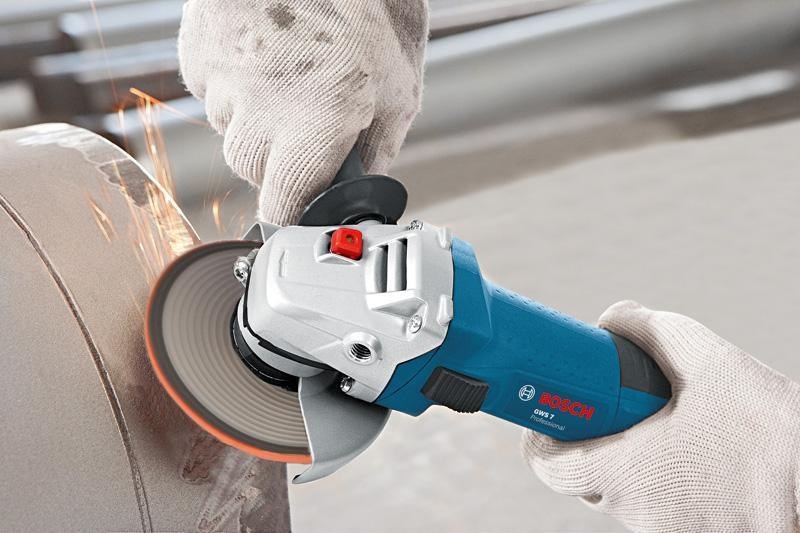 Bosch GWS 7-125 úhlová bruska2 
