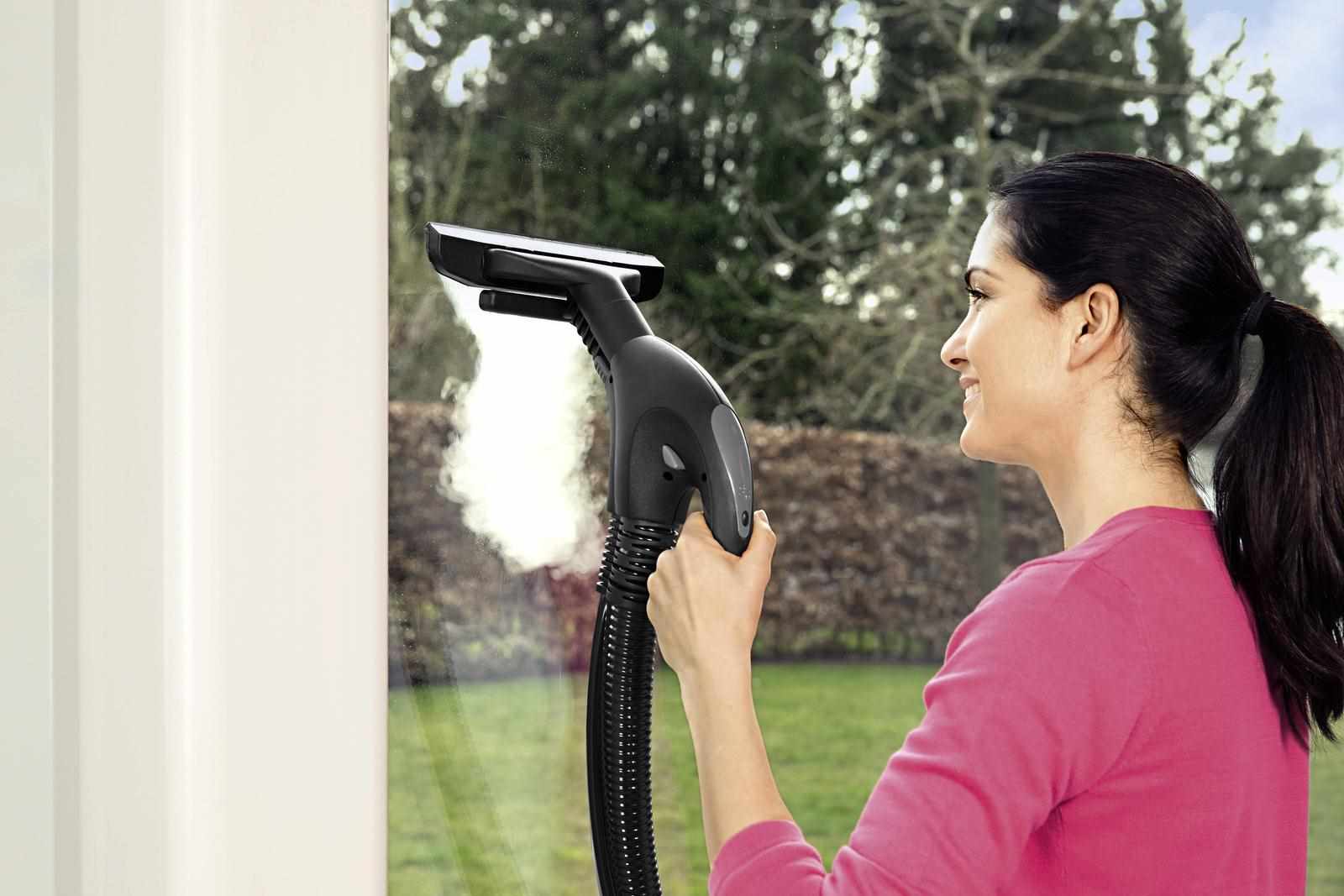 Karcher SV 7 parní vysavač,  2200 W,  HEPA filtr a vodní filtr,  regulace množství páry,  systém dvou nádrží9 