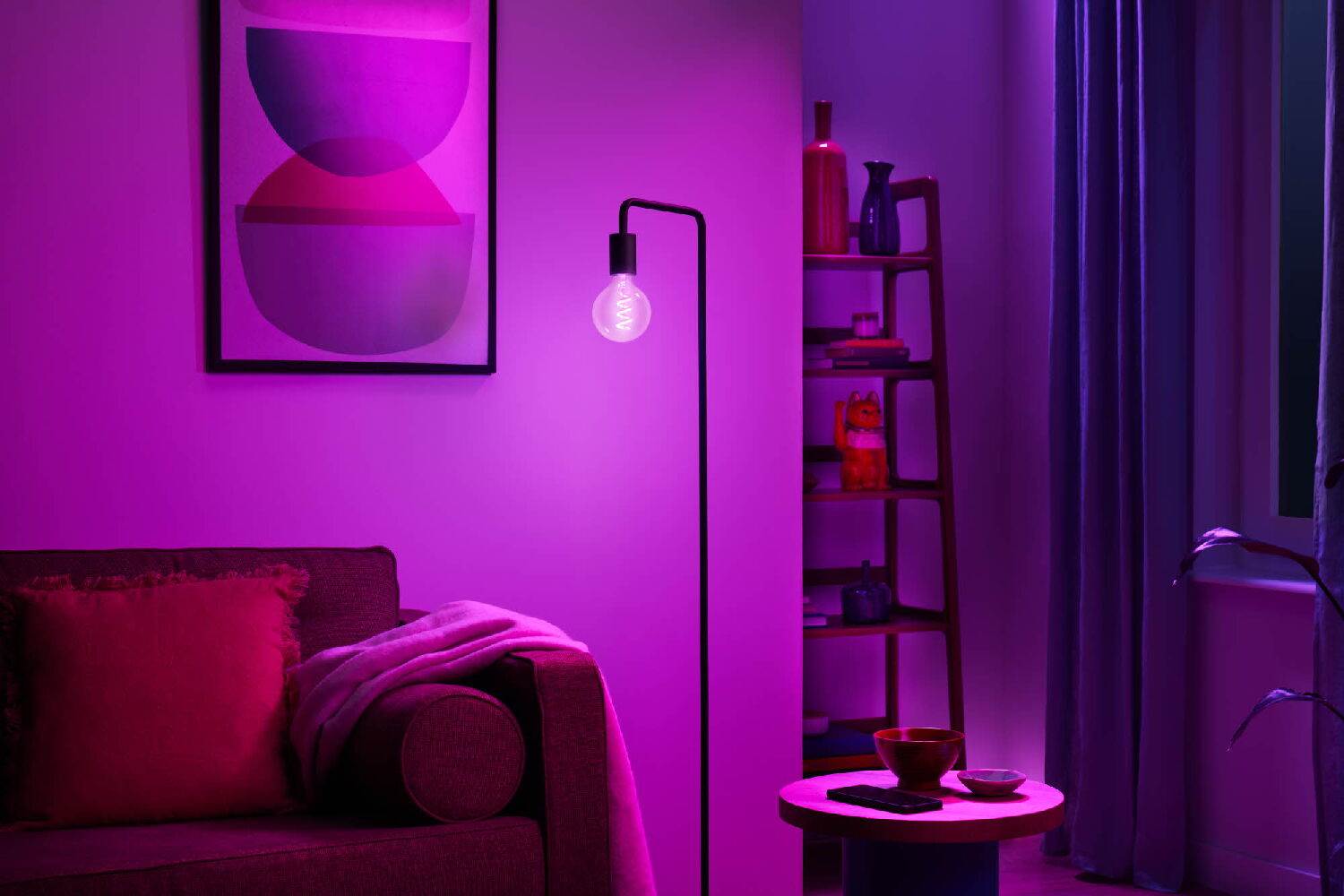 PHILIPS WiZ Wi-Fi BLE G95 E27 6, 3 W - barevná žárovka,  nastavitelná teplota,  stmívatelná0 