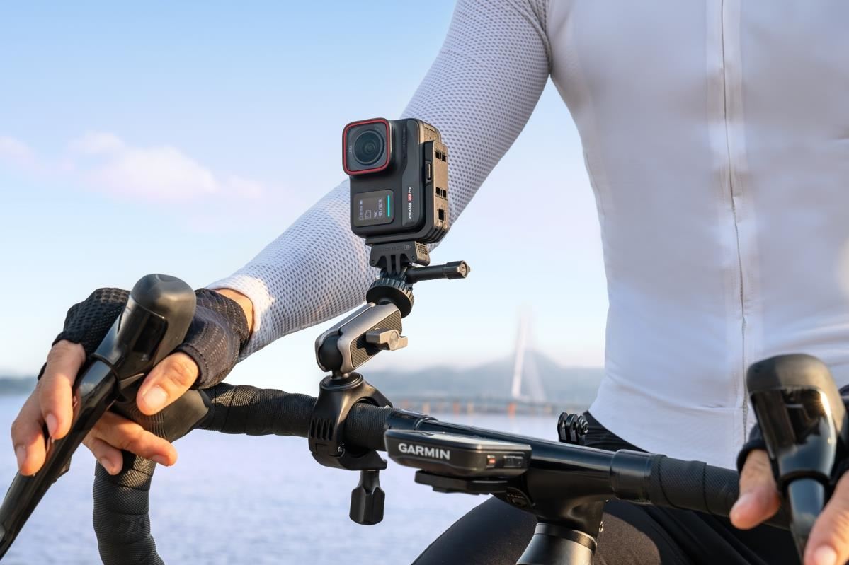 Insta360 Ace Pro akční kamera, Leica optika, 8K / 24fps, 4K / 120fps, 2,4” displej, AI Highlights asistent7 