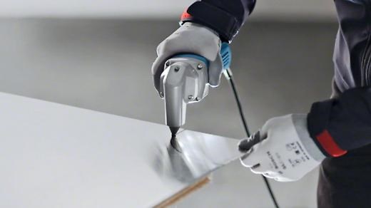 Bosch GNA 75-16 prostřihovač, 750 W, ocel do 400 N mm2 při 1, 6 mm, 2600 volnoběžných zdvihů min4 