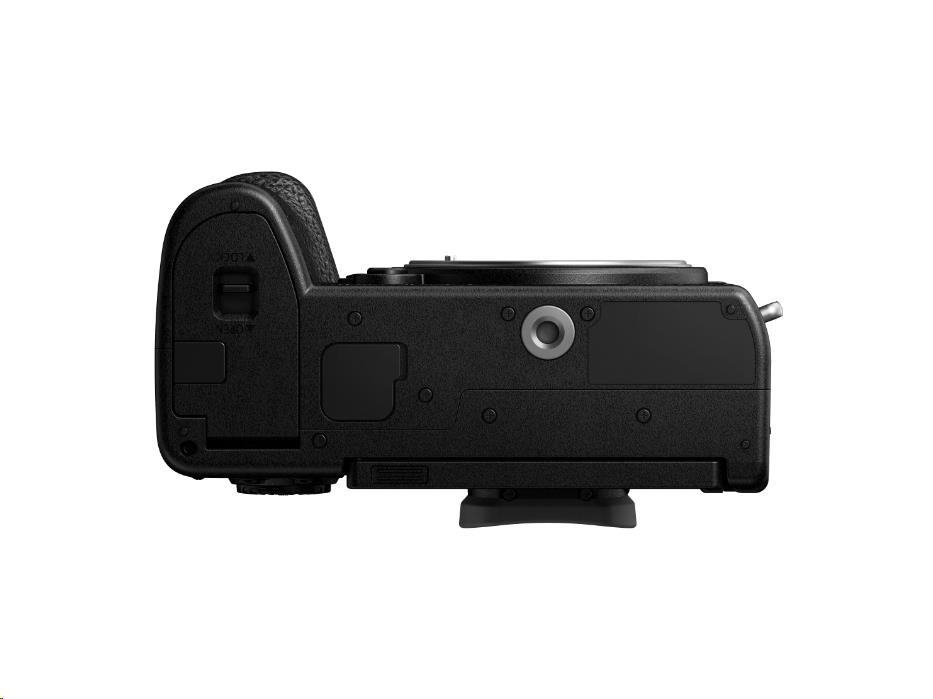 Panasonic Lumix S5D + 18-40 mm12 