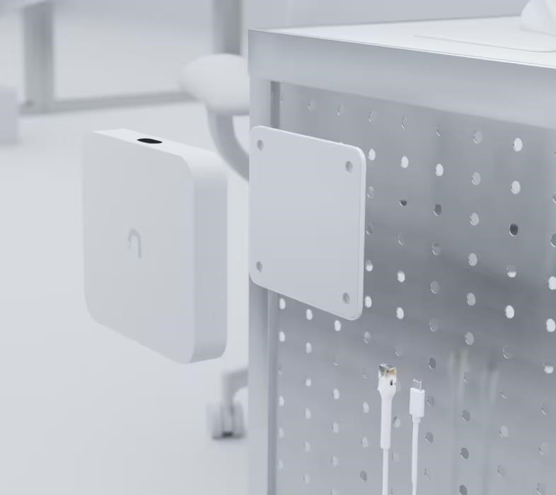 UBNT UACC-FM-17cm,  držák na zeď0 