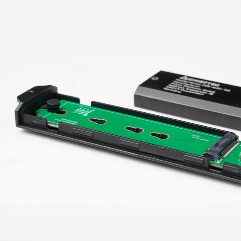 CHIEFTEC externí box pro NVMe SSD CEB-M2C-TLE, USB-C 3.21 