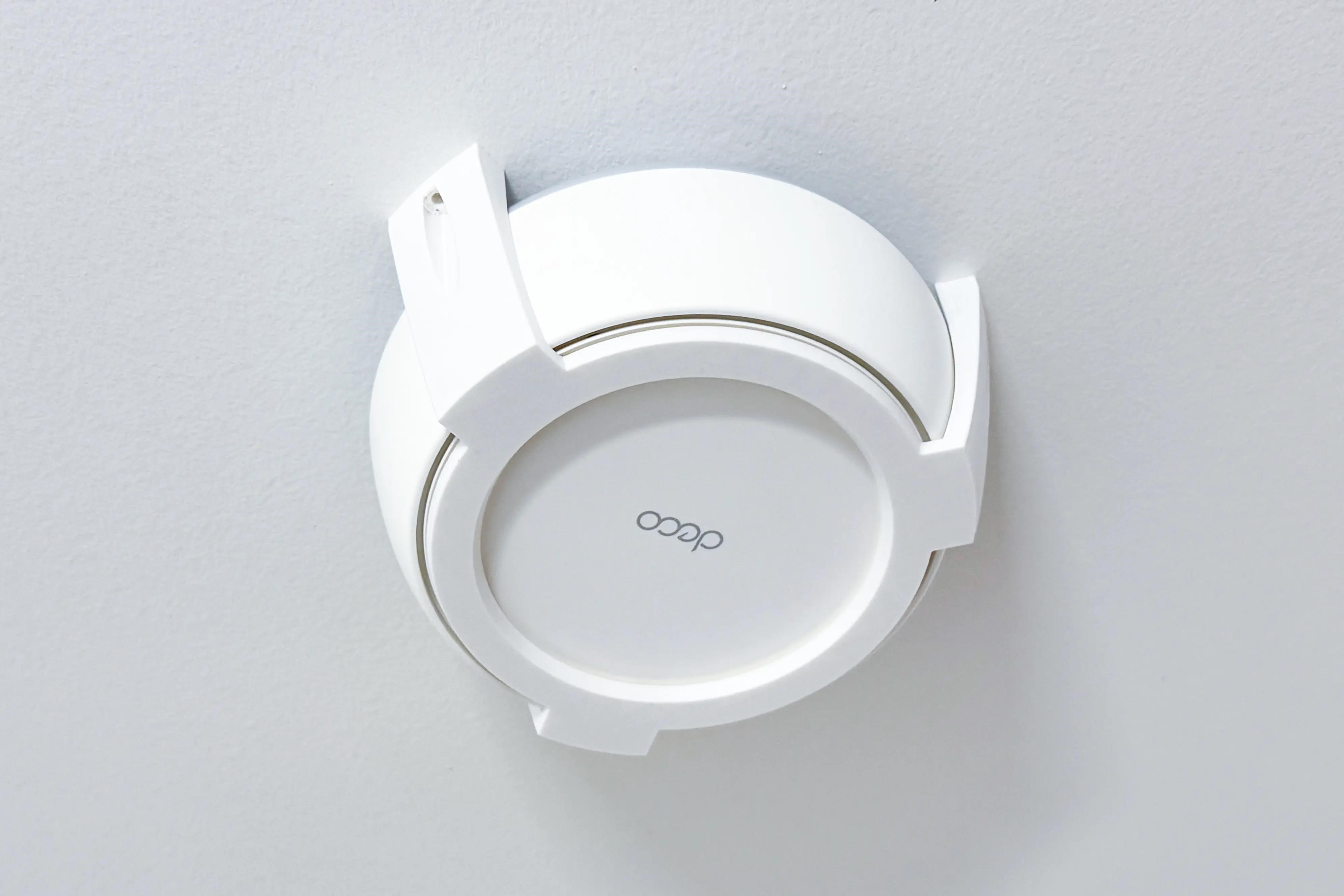 TP-Link D-BE2X Držák na strop i stěnu pro DECO BE25,  bílý1 